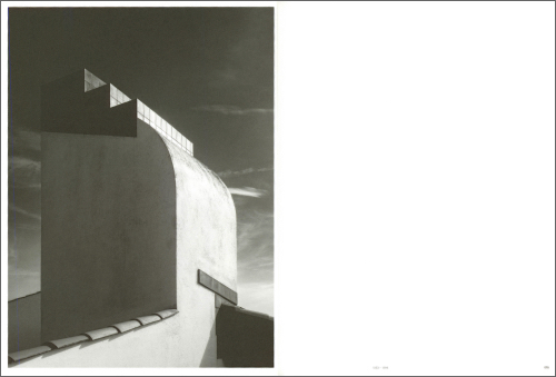 Álvaro Siza through the lens of Pedro Cardigo